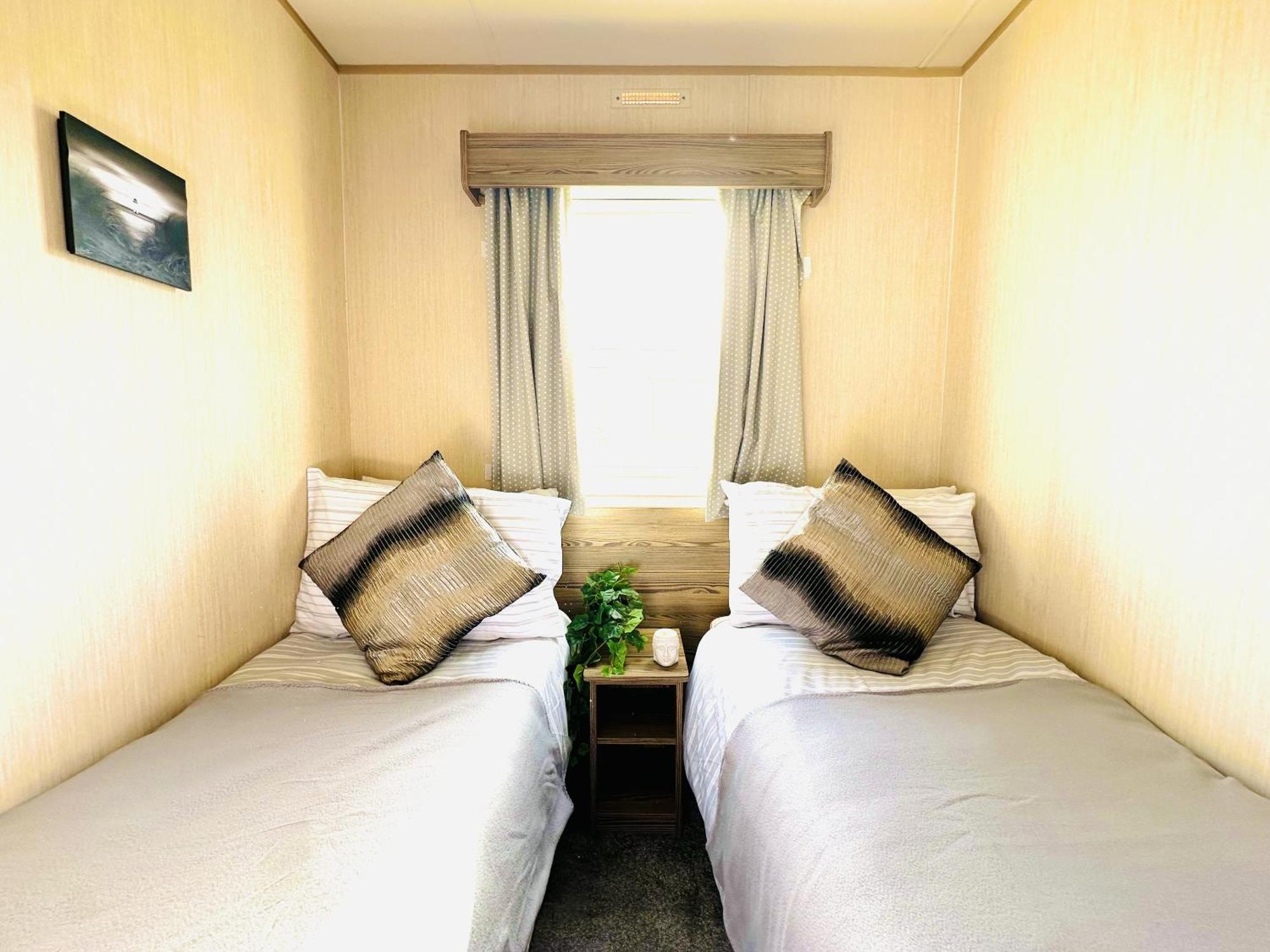 Dunlin Retreat Villa แฟลมโบโร ภายนอก รูปภาพ